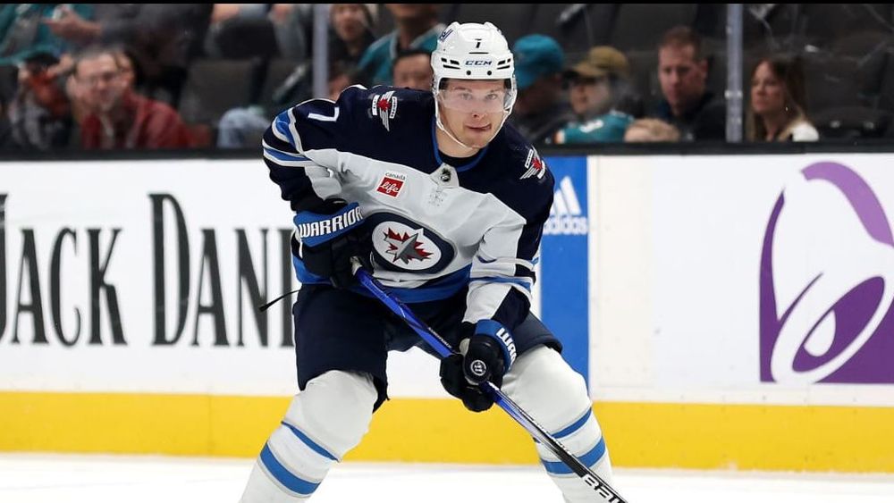 Ассист Наместникова помог «Виннипегу» обыграть «Нэшвилл» в НХЛ
