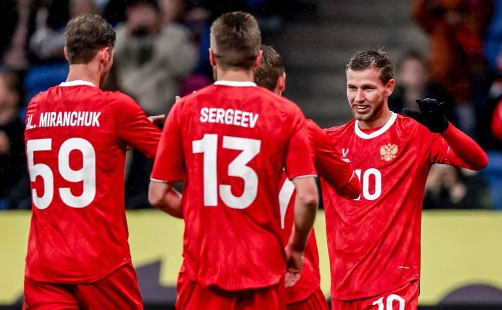 Гасилин заявил, что сборная России добьется уверенной победы в матче с Перу