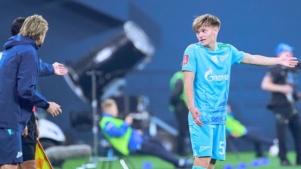 У «Зенита» есть проблема в заявке на сезон. Ее надо решить до закрытия трансферного окна