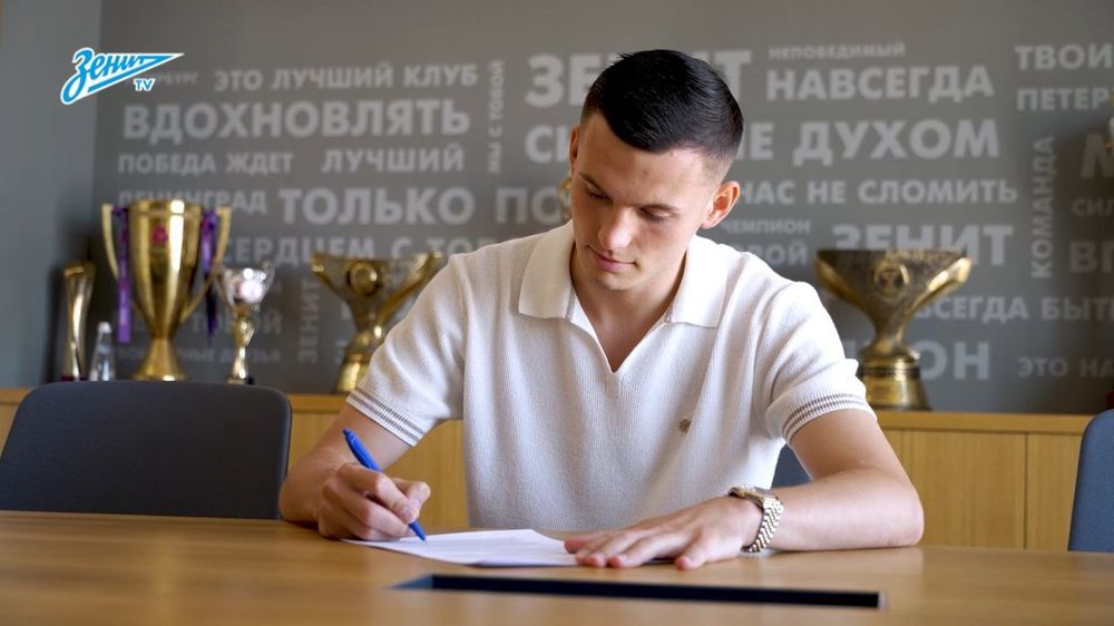 Волков: Могу сыграть в «Зените» левым и правым вингером