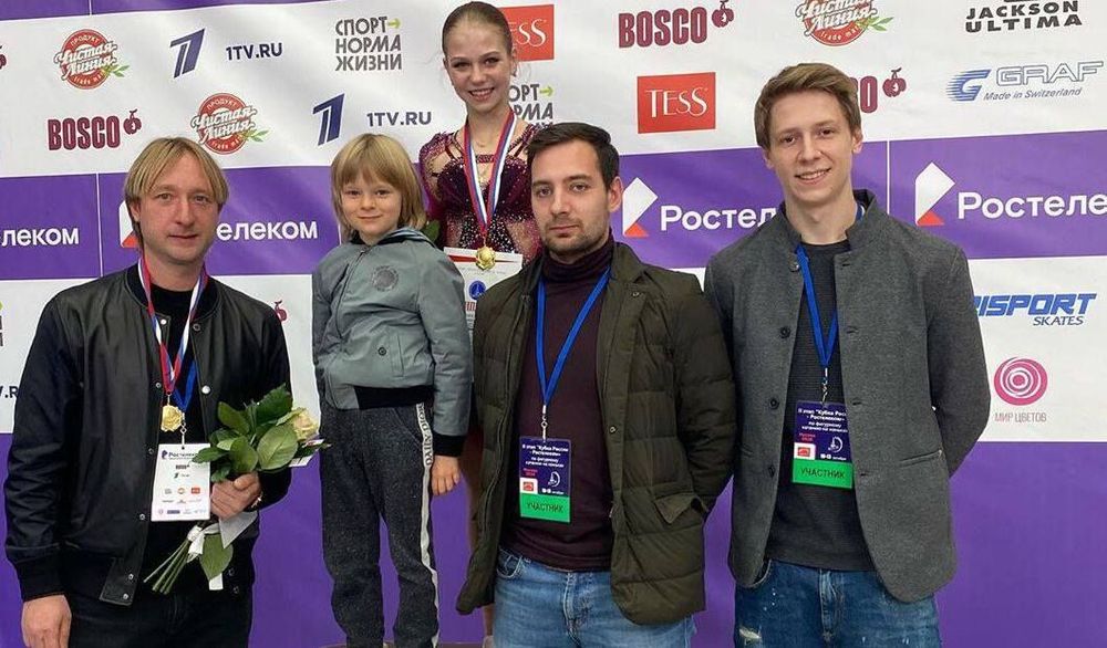 Леонова – о Плющенко: Наш любимый вид спорта превращается в войну