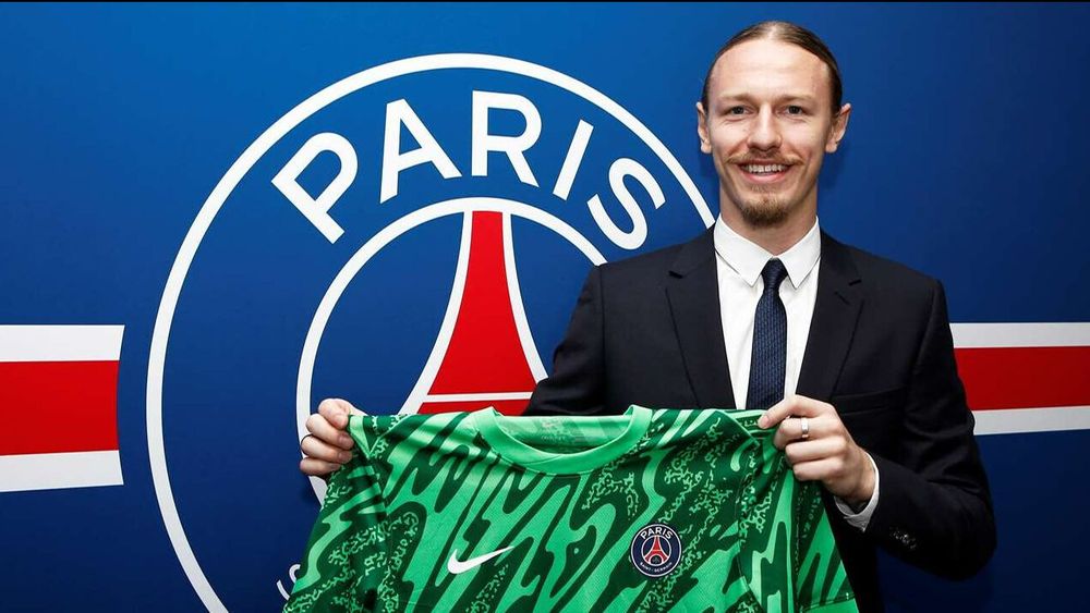 Карпин – о том, почему вызвал Сафонова: Такие игроки всегда помогут сборной