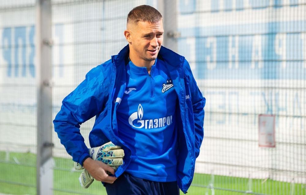 Кержаков посетовал на высшие силы, которые сохраняют интригу в РПЛ Кержаков посетовал на высшие силы, которые сохраняют интригу в РПЛ