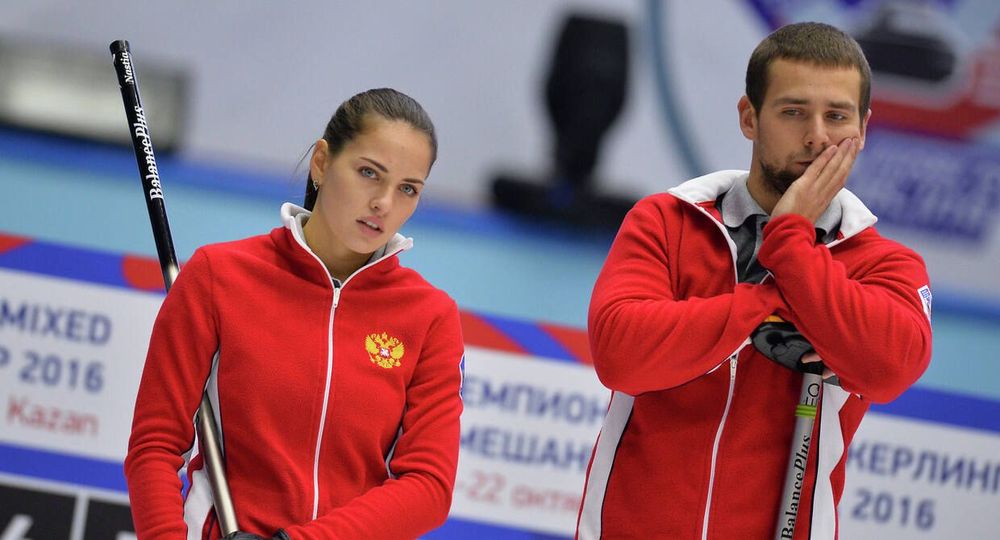 Керлингисты из России одержали первую победу на Олимпийских играх