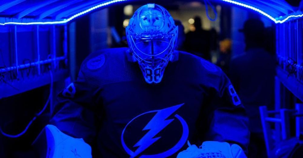 Василевский вошел в историю НХЛ по беспроигрышным матчам подряд в основное время