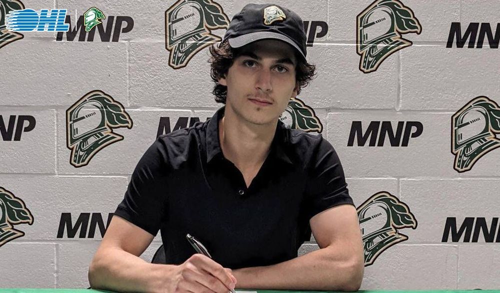 Журналисты предположили, из-за чего погиб российский хоккеист Казбеков из ОХЛ Журналисты предположили, из-за чего погиб российский хоккеист Казбеков из ОХЛ