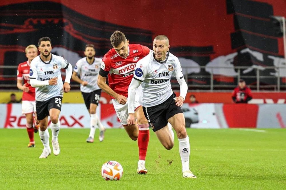 Гончаренко заявил, что доволен ничьей «Урала» в игре со «Спартаком» Гончаренко заявил, что доволен ничьей «Урала» в игре со «Спартаком»