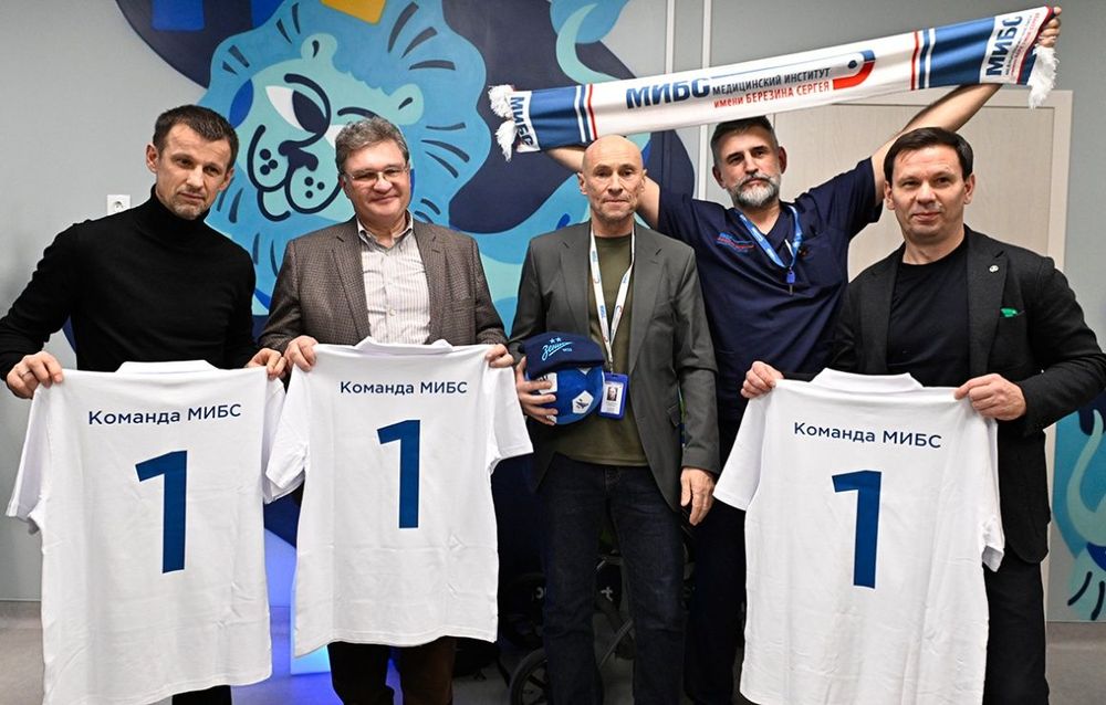 «100 добрых дел»: в отделении детской онкологии МИБС состоялось открытие игровой комнаты «Зенита»