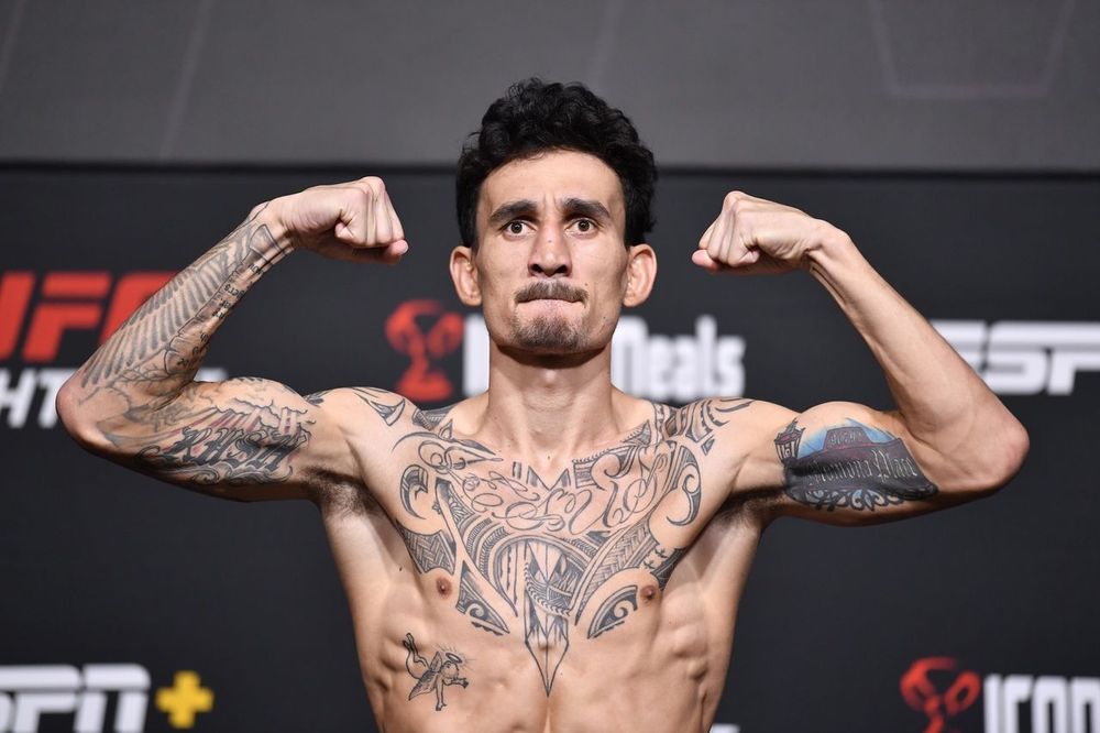 Спортсмен ММА Емельяненко назвал фаворита главного события турнира UFC Vegas 42 Макс Холлоуэй — Яир Родригес