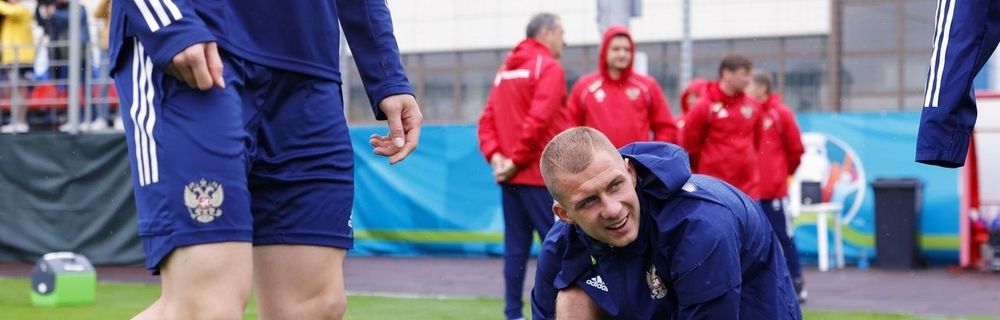 Смородская хочет, чтобы игроки сборной России встали на колено