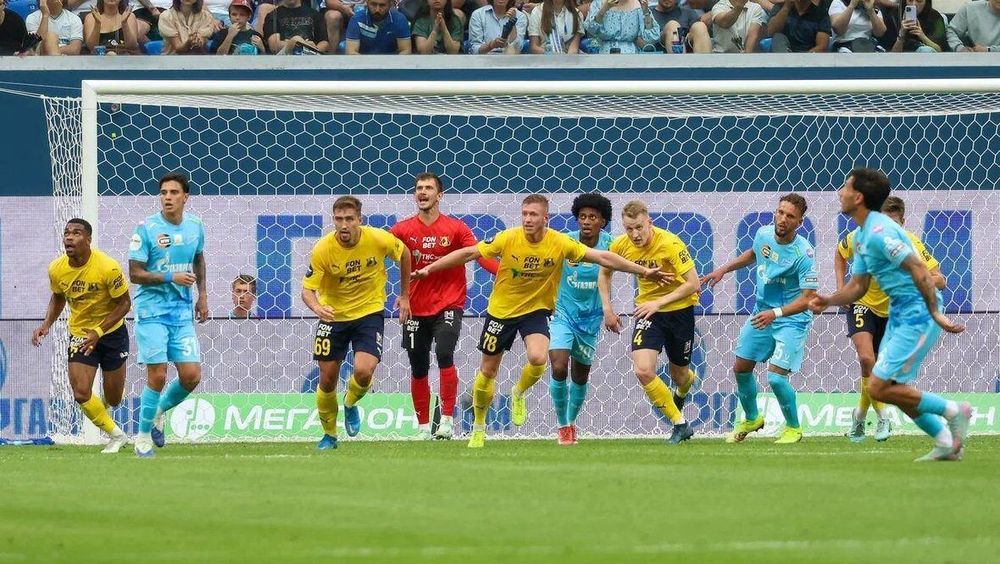 «Зенит» обыграл «Ростов» со счётом 2:1 в первом туре РПЛ сезона-2025/2026 «Зенит» обыграл «Ростов» со счётом 2:1 в первом туре РПЛ сезона-2025/2026