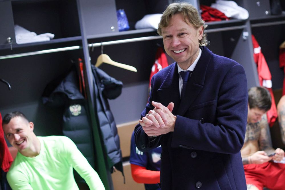 Кавазашвили назвал главное качество Карпина в сборной России