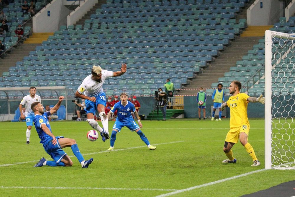 Точилин назвал варианты продолжения карьеры для Лещука