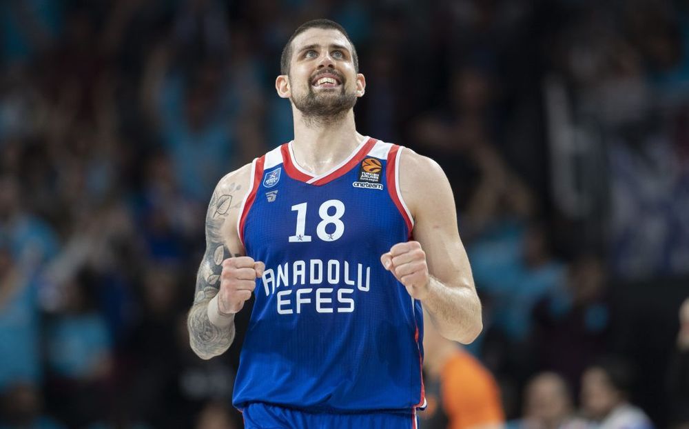 Баскетбольный «Зенит» может приобрести бывшего форварда «Барселоны»