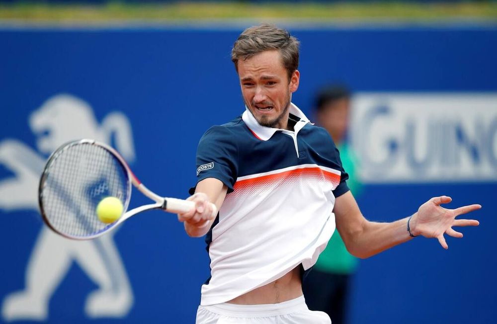 Даниил Медведев вылетел в первом круге «Ролан Гаррос»