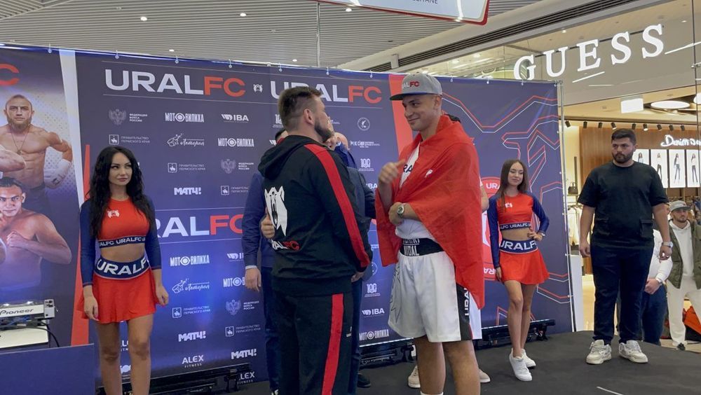 Кирилл Сидельников перед своим дебютом в боксе: Буду стараться, чтобы моему сопернику было больно Кирилл Сидельников перед своим дебютом в боксе: Буду стараться, чтобы моему сопернику было больно