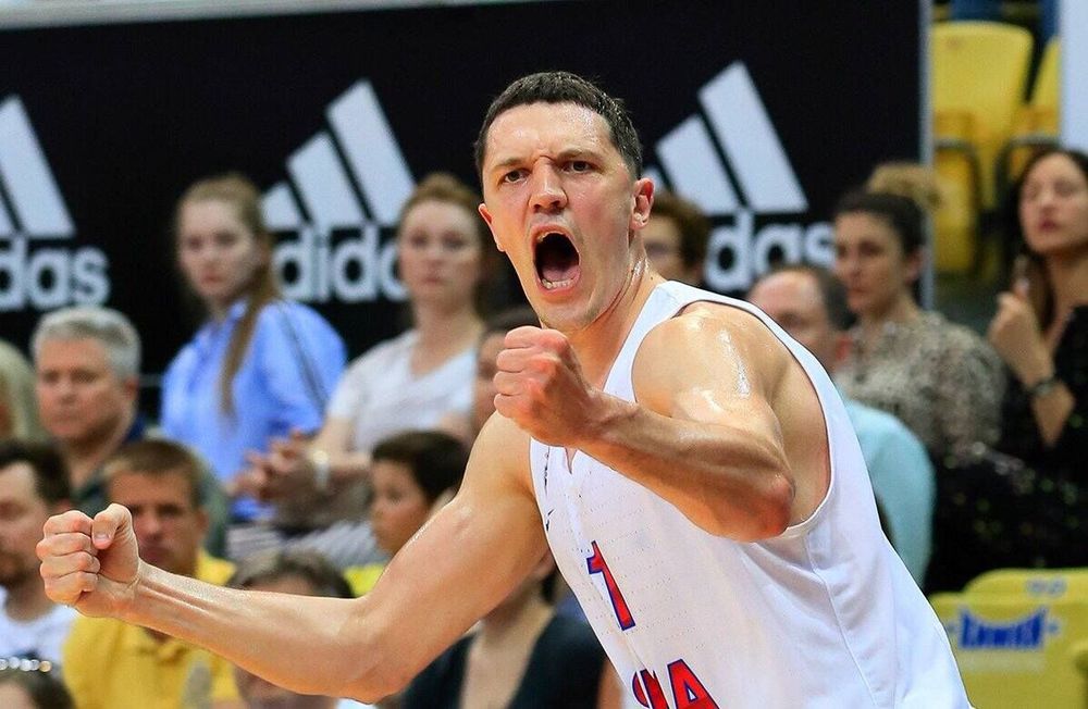 ЦСКА выиграл серию с «Химками» и стал чемпионом России в 17-й раз подряд