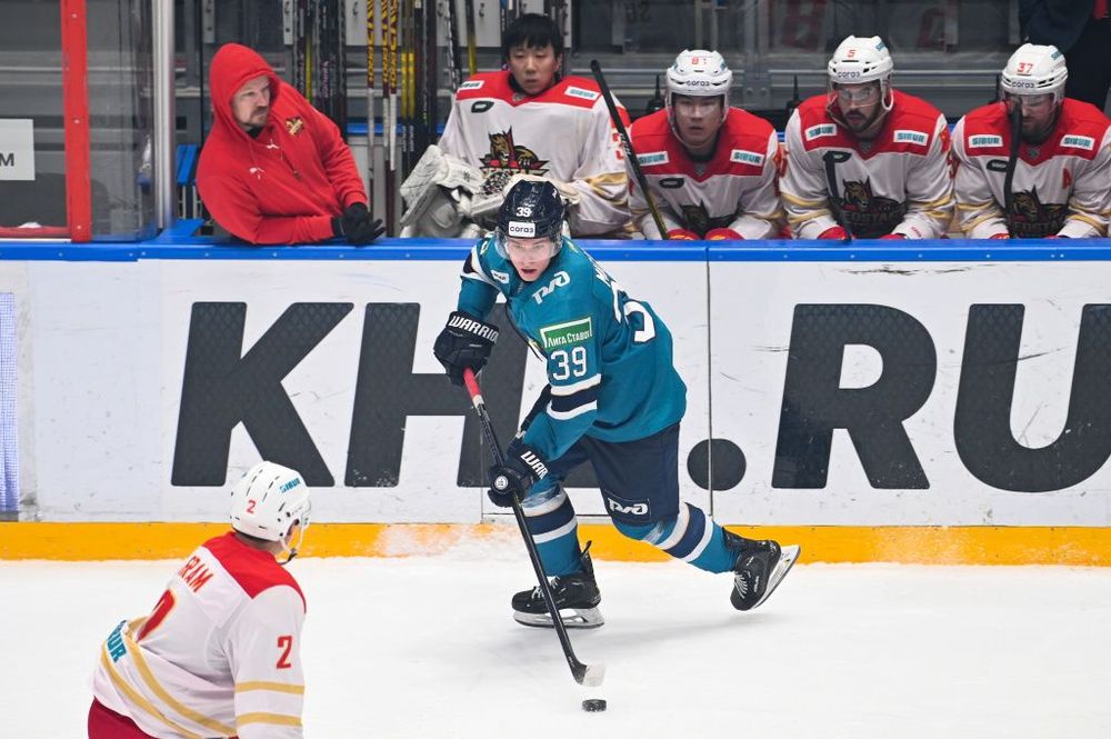 Мичков заявил, что отец поставил перед ним цель выиграть Кубок Стэнли Мичков заявил, что отец поставил перед ним цель выиграть Кубок Стэнли