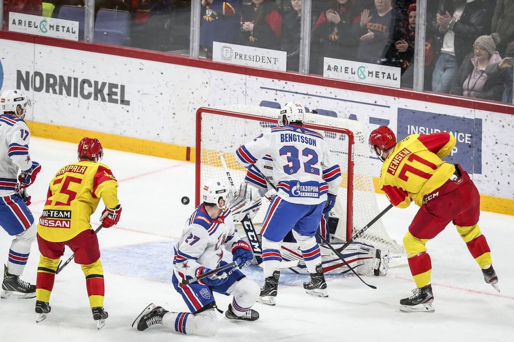 Несмотря на поражение от СКА, «Йокерит» почти третий на Западе