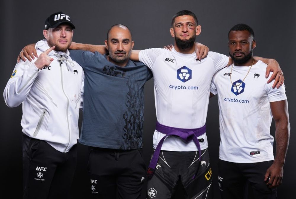 Чимаев отреагировал на обвинения чемпиона UFC