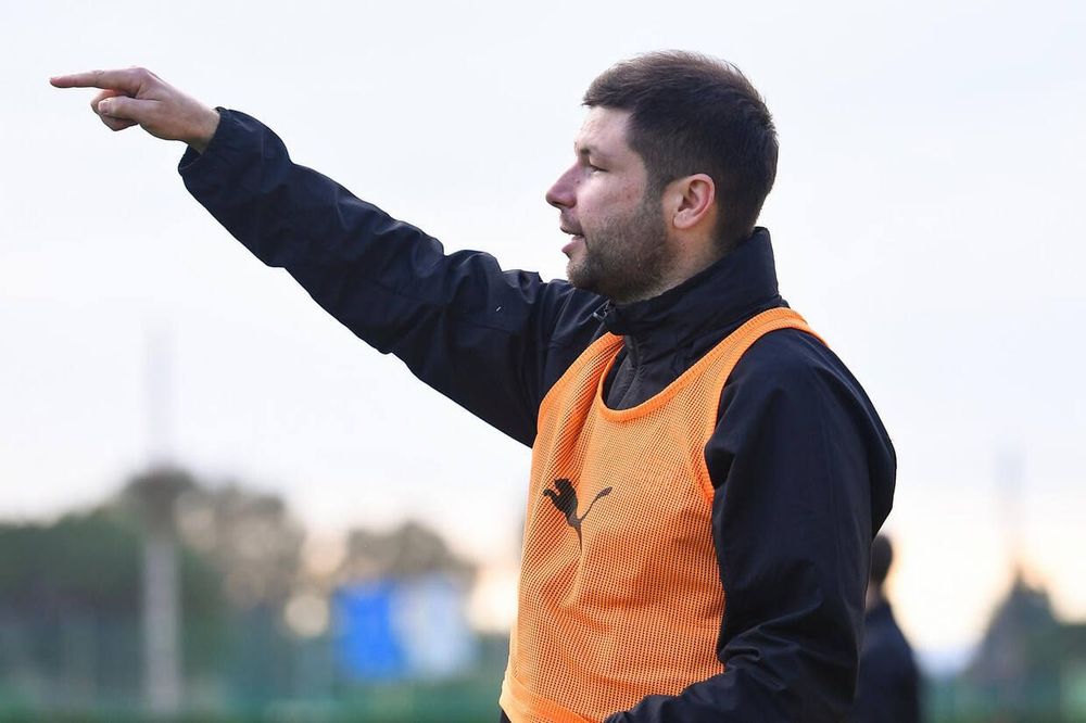 «Не нужно громких слов». Мусаев ответил Карпину о переносе матча Кубка России из-за Лиги Европы