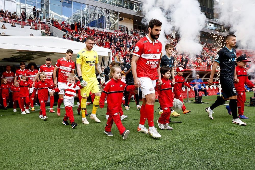 Кечинов: Как Джикия может внушать надёжность, если в прошлом сезоне «Спартак» в каждой игре пропускал по 2 мяча?