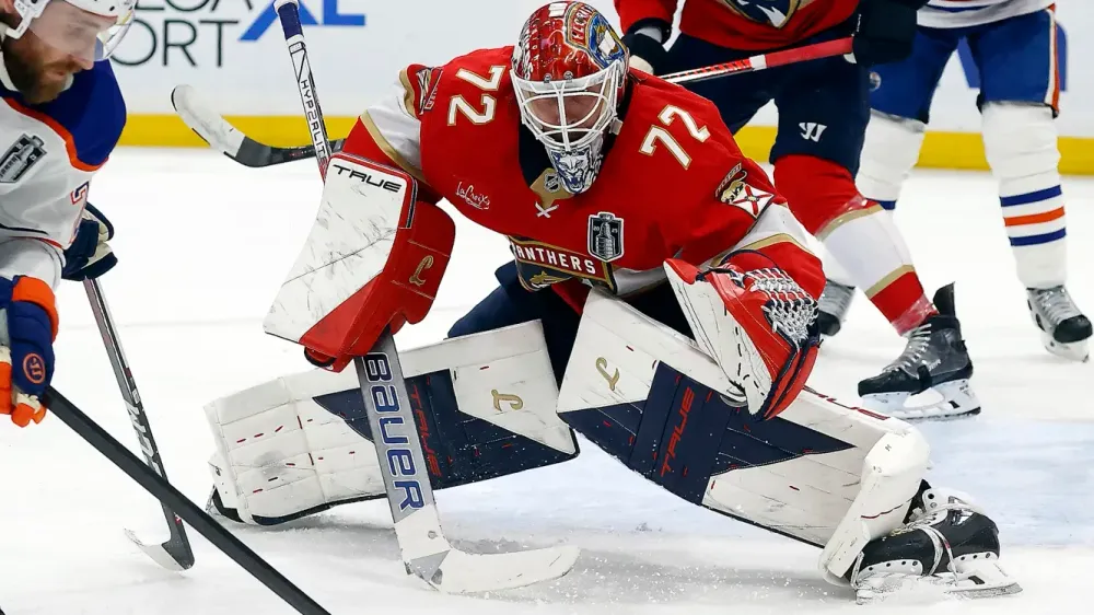 «Флорида» Бобровского опустилась на последнее место в конференции, проиграв «Торонто»