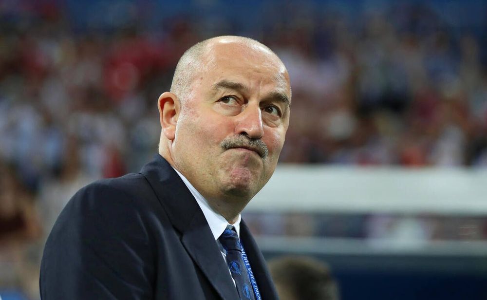 «Зачем сбривать «усы надежды», если они даны Богом?» Черчесов не готов расстаться с удачей