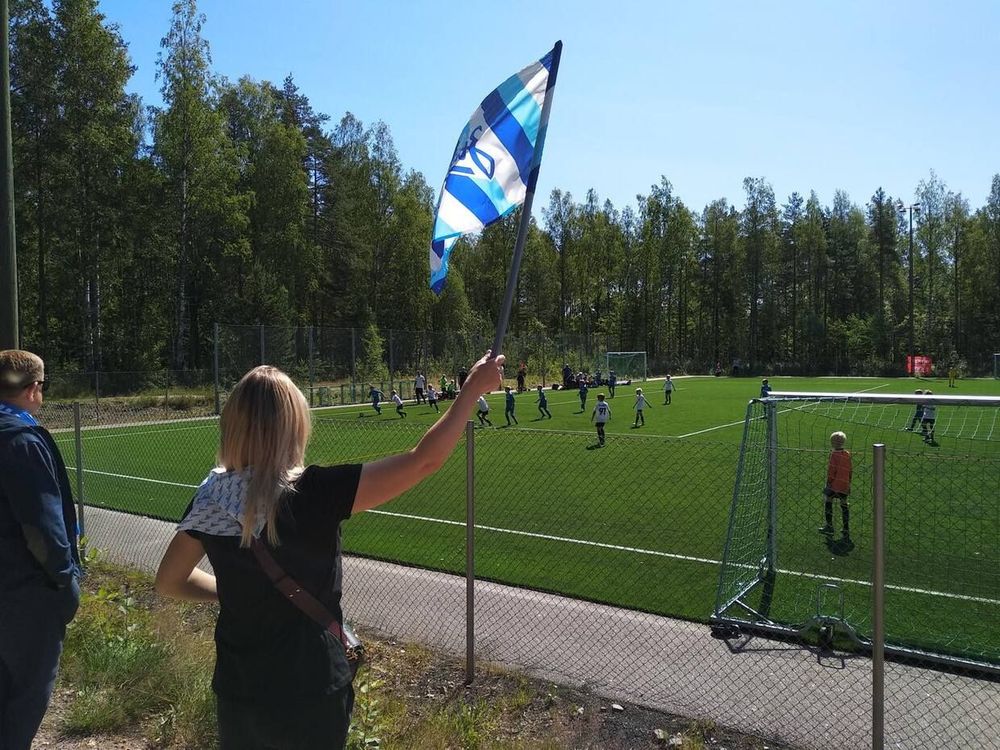 «Зенит» не смог оторвать от земли Антея. Детский турнир в Финляндии показал, какие дерби клокочут в недрах Петербурга