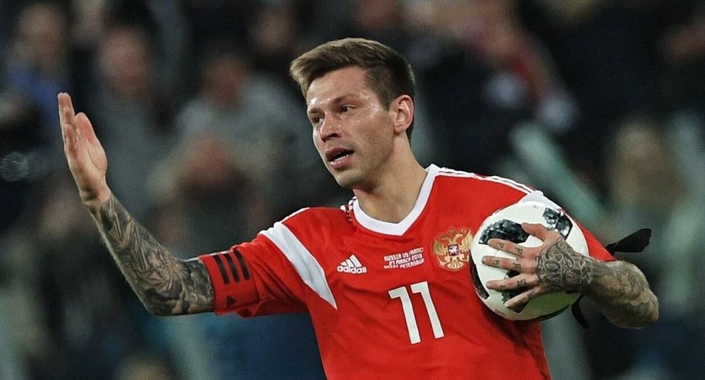 Станислав Черчесов: Смолову нужно сцепить зубы и доказывать