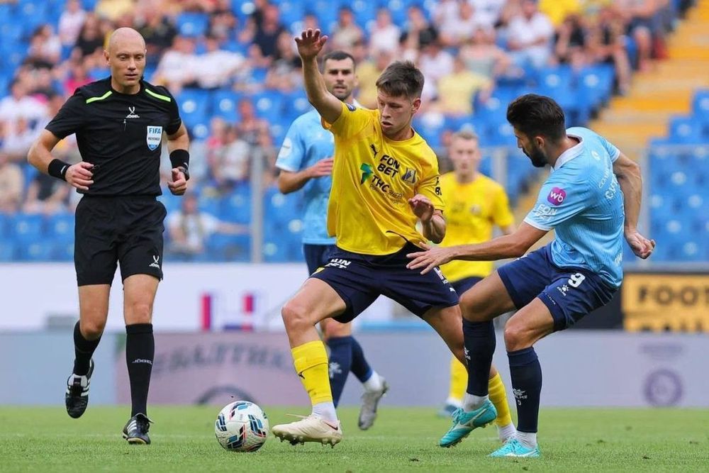 Полузащитник «Ростова» рассказал, чего не хватило команде для победы в матче 3-го тура РПЛ Полузащитник «Ростова» рассказал, чего не хватило команде для победы в матче 3-го тура РПЛ