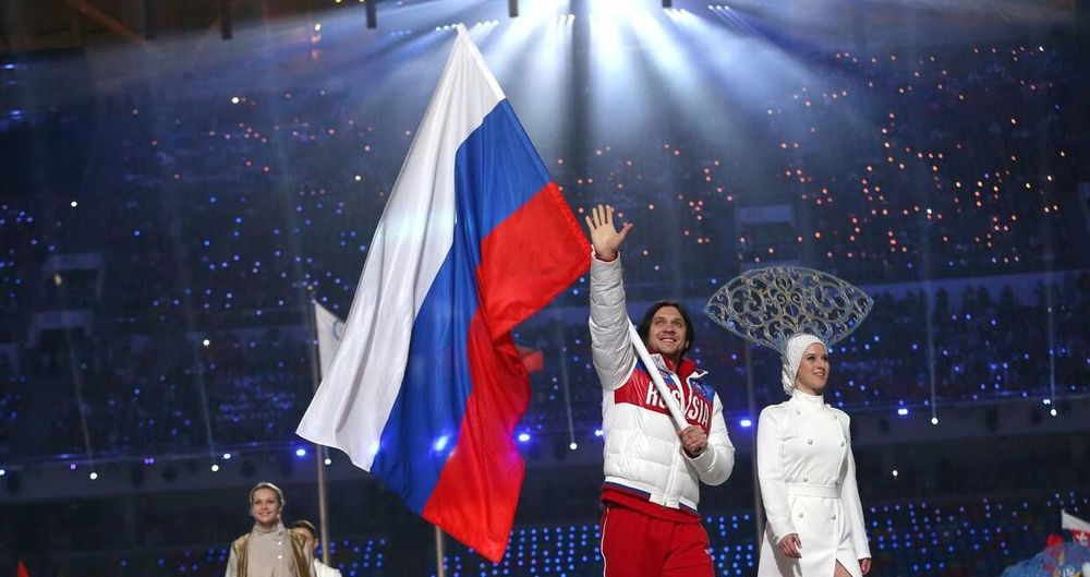 «Инстаграмный тренер передает всем привет». Траньков троллит интернет-троллей в ответ