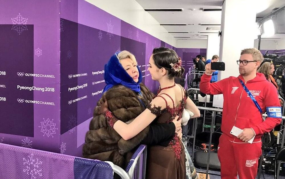 Короткую программу Евгении Медведевой помогает ставить Татьяна Тарасова Короткую программу Евгении Медведевой помогает ставить Татьяна Тарасова