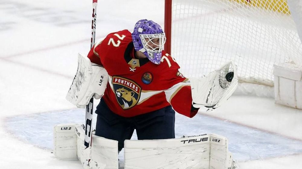 «Флорида» начала серию Кубка Стэнли с «Торонто» с победы благодаря 34 сейвам Бобровского «Флорида» начала серию Кубка Стэнли с «Торонто» с победы благодаря 34 сейвам Бобровского