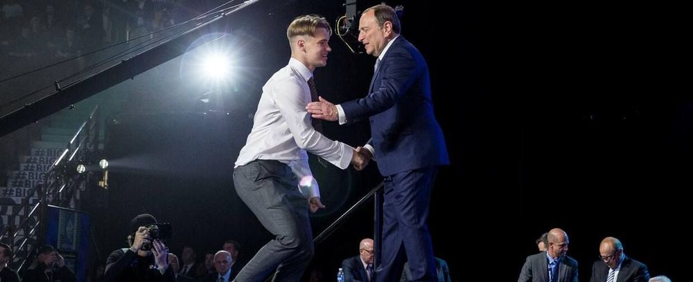 Агент Подколзина рассказал, какие команды интересовались игроком на драфте НХЛ