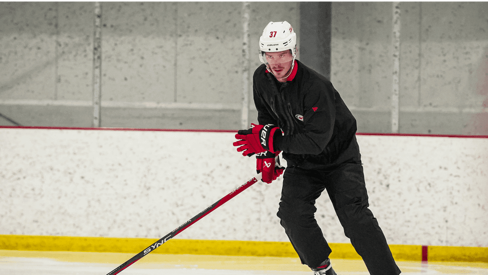 Свечников: Поменял клюшку и стал забрасывать