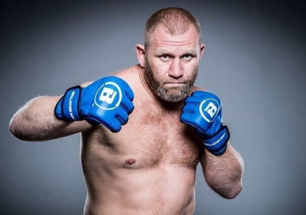 Харитов остается в Bellator, но подерется в лиге Хабиба Нурмагомедова Eagle FC