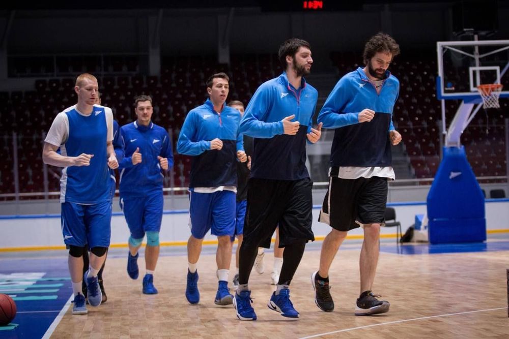 «Зенит» разгромил «Цмоки-Минск» «Зенит» разгромил «Цмоки-Минск»