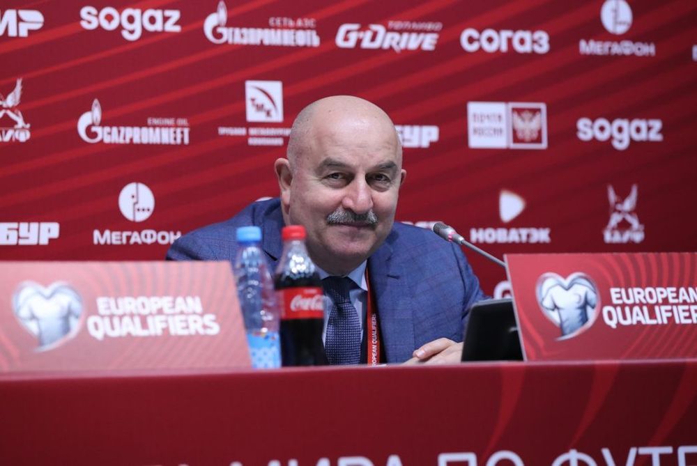 Пономарев считает, что Черчесов может заменить Карпина в сборной России Пономарев считает, что Черчесов может заменить Карпина в сборной России