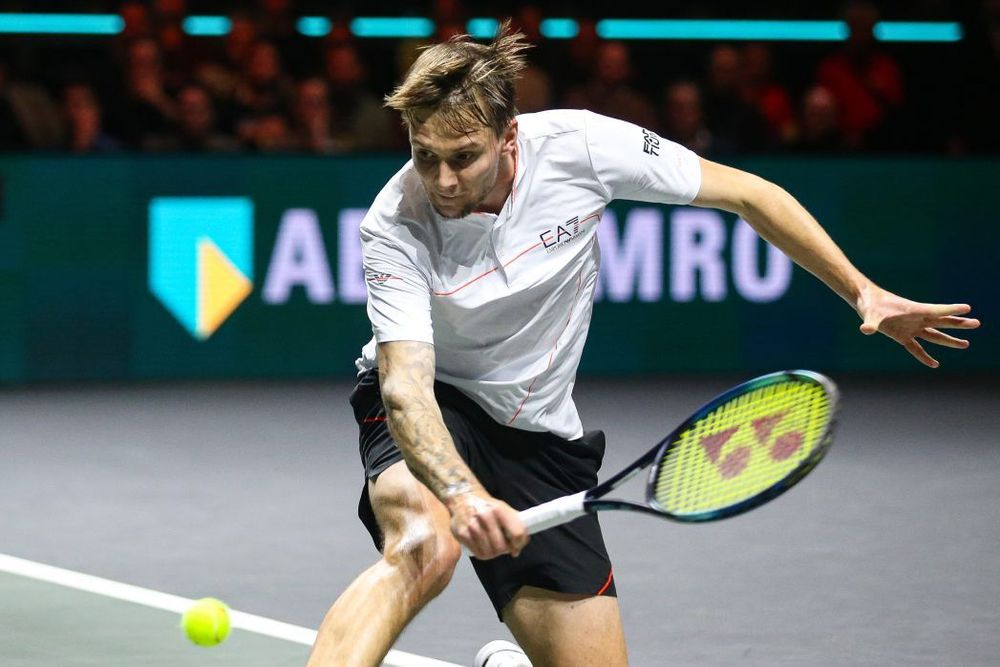 Бублик обыграл Медведева в финале турнира ATP в Халле