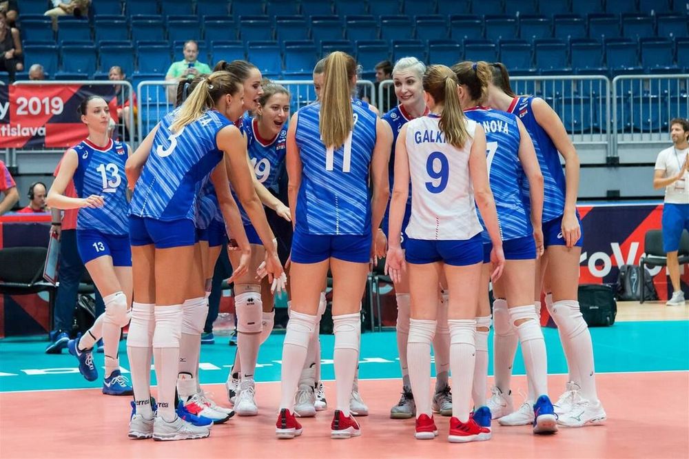 Российские волейболистки обыграли испанок на чемпионате Европы
