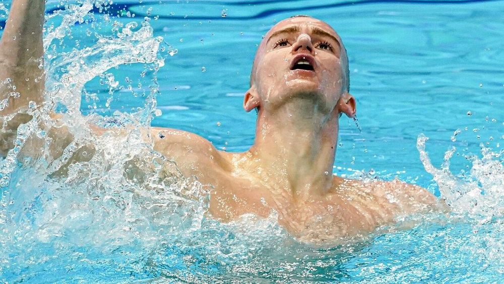 Мужской спорт! Петербуржец Мальцев доминирует в синхронном плавании на чемпионате мира в Сингапуре