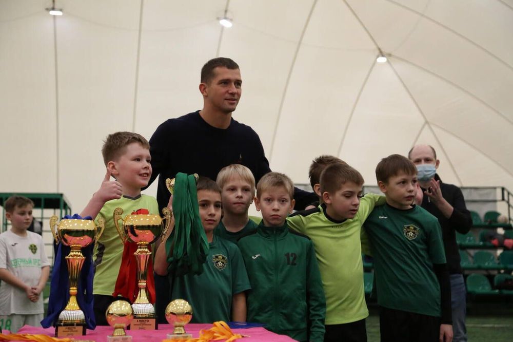 Михаил Кержаков помог провести детский футбольный турнир