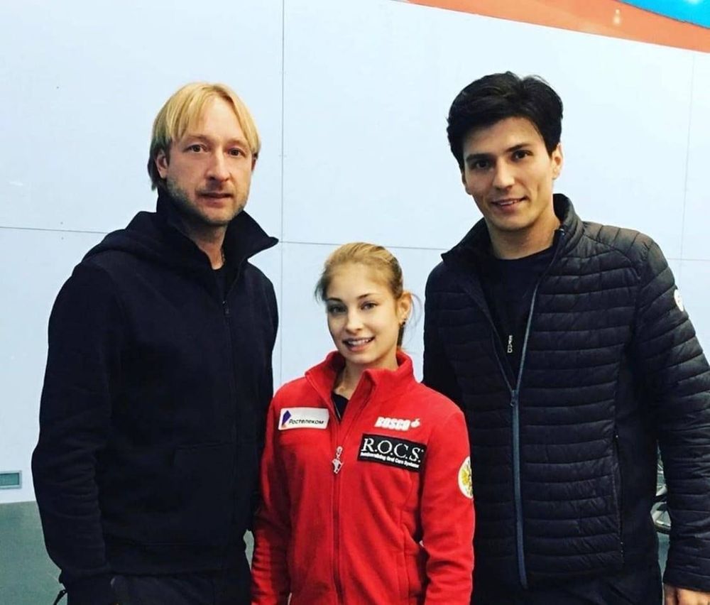 Евгений Плющенко — об Этери Тутберидзе: Окажемся в одной команде — значит будем вместе помогать ребятам добиться лучшего результата Евгений Плющенко — об Этери Тутберидзе: Окажемся в одной команде — значит будем вместе помогать ребятам добиться лучшего результата