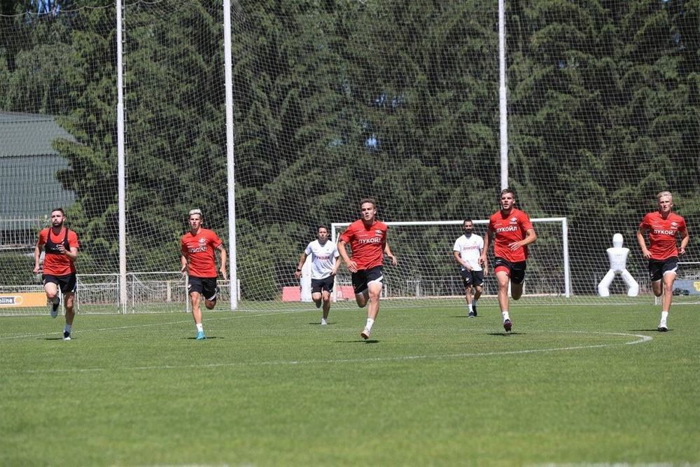 Кечинов: «Зенит» будет чемпионом. Борьба за пятерку станет для «Спартака» сверхрезультатом Кечинов: «Зенит» будет чемпионом. Борьба за пятерку станет для «Спартака» сверхрезультатом