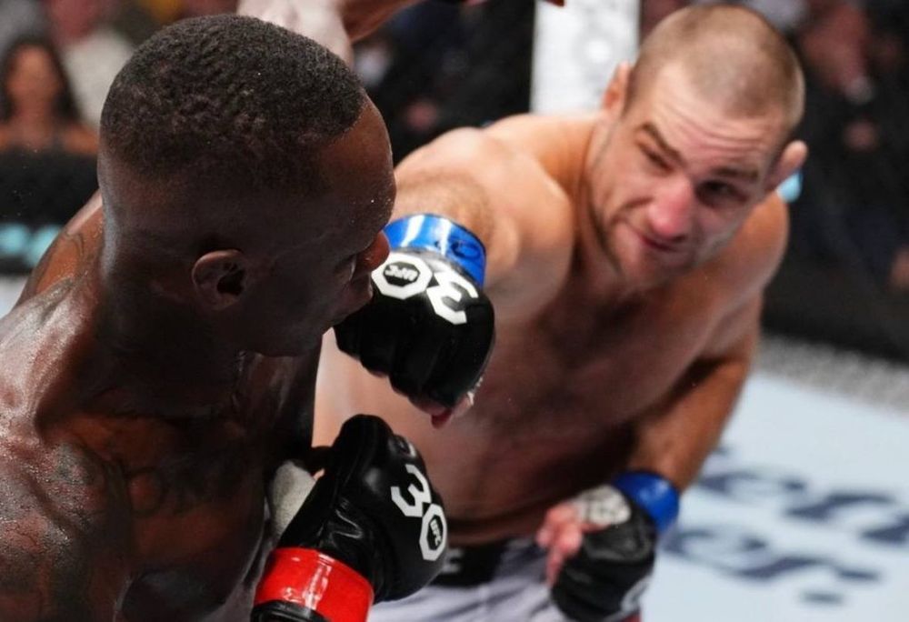 В UFC рассказали о реванше между Адесаньей и Стрикландом