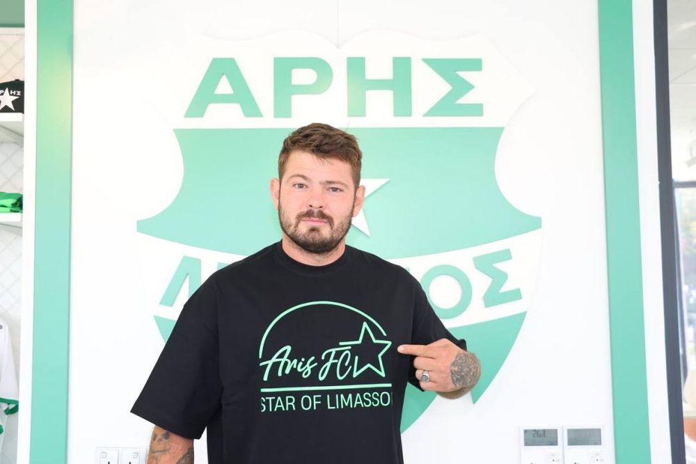 Блогер Никита Ковальчук стал тренером академии «Ариса»