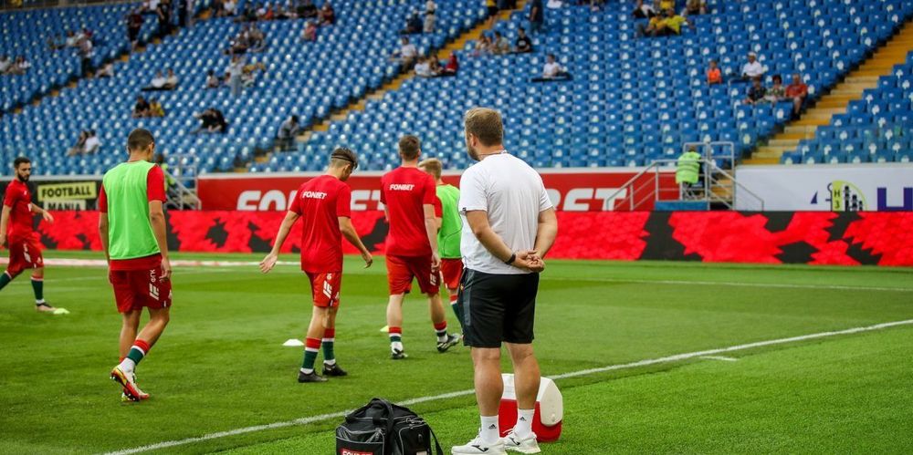 РФС будет реконструировать «золотой матч-2002» между «Локомотивом» и ЦСКА РФС будет реконструировать «золотой матч-2002» между «Локомотивом» и ЦСКА