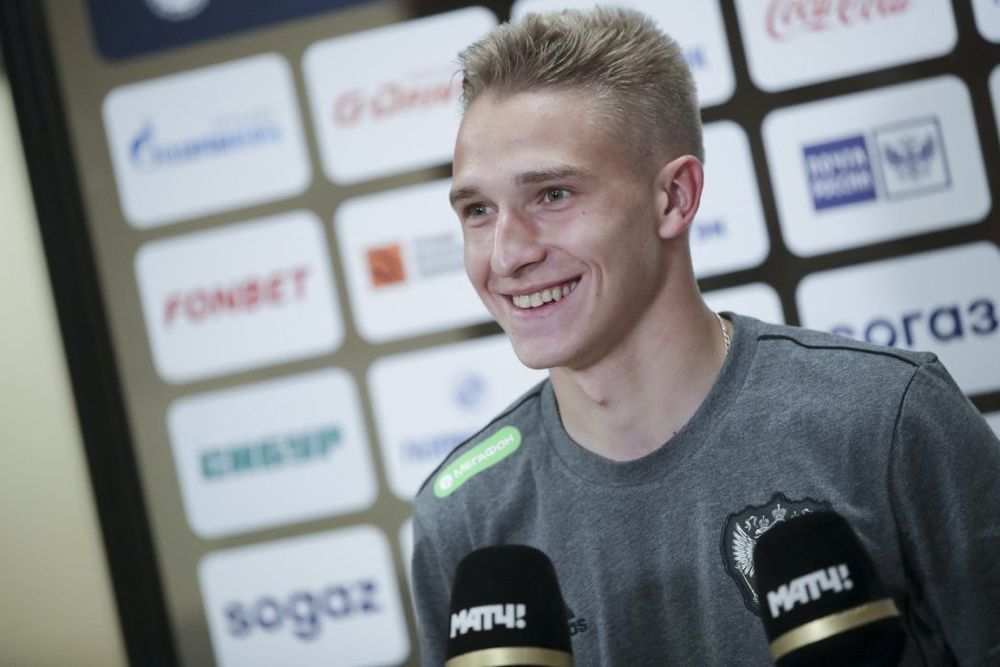 «Локомотив» объявил о переходе Самошникова