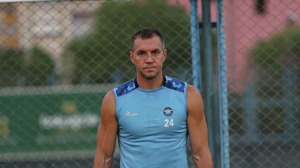 Дзюба нашел новый клуб. Он решил пошуметь перед завершением карьеры